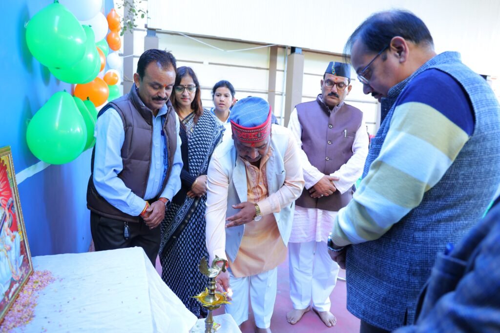 पौड़ी में बैडमिंटन का महाकुंभ शुरू, 11 जिलों के खिलाड़ी दिखाएंगे दम