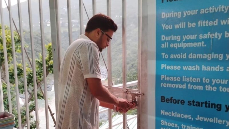 ‎सुरक्षा मानकों में लापरवाही पर मां गंगा बंजी जंपिंग स्थल सील, ‎आपातकालीन चिकित्सा उपकरण न मिलने और पार्किंग की व्यवस्था नहीं होने पर प्रशासन की कार्रवाई