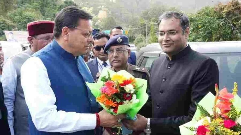 विधानसभा सत्र के लिए गैरसैंण आगमन पर मुख्यमंत्री धामी का भव्य स्वागत