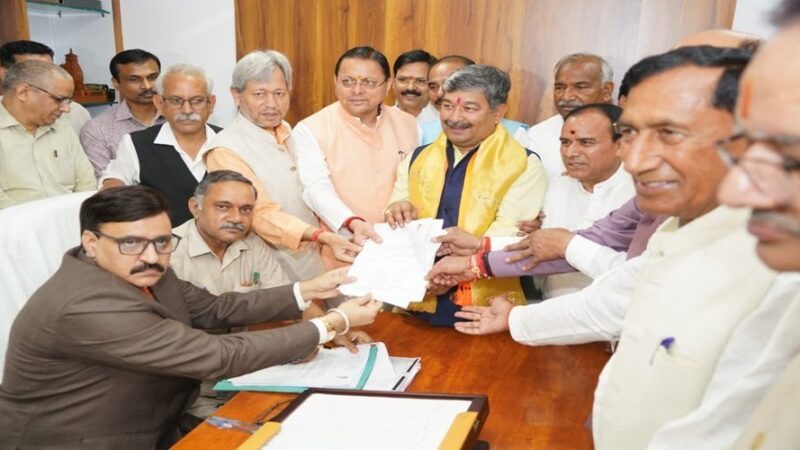 दिनेश आर्य के नामांकन में शामिल हुए मुख्यमंत्री धामी